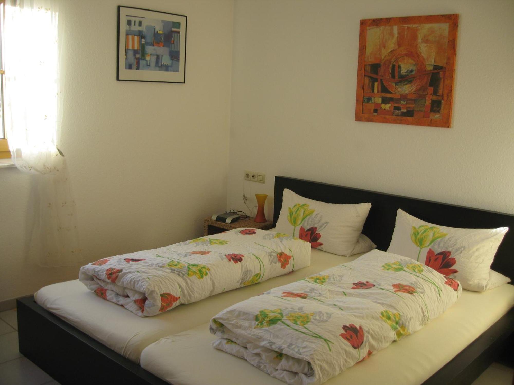 Unterm Nussbaeumle Apartment Adelhausen ภายนอก รูปภาพ